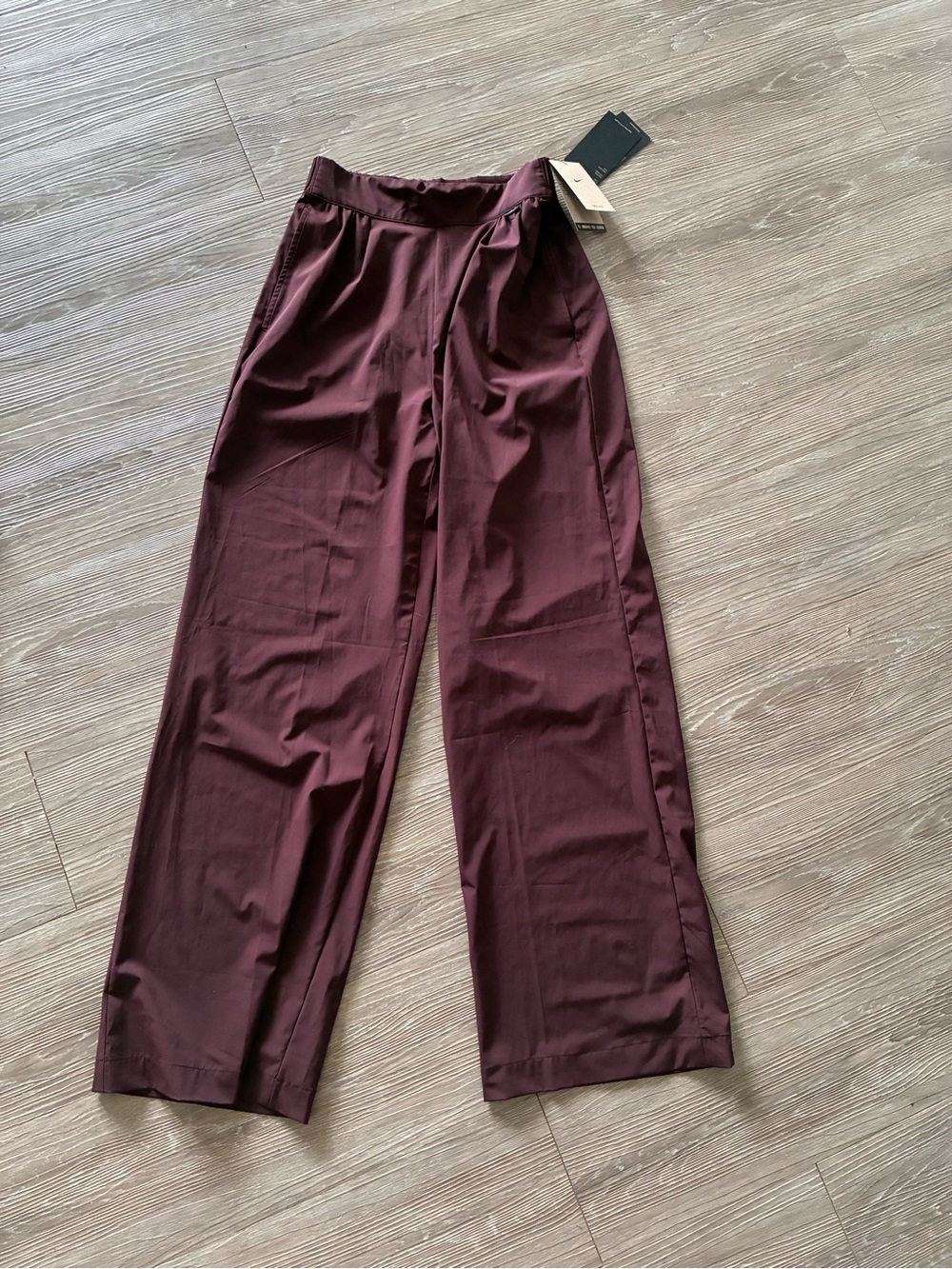 NIKE PANT